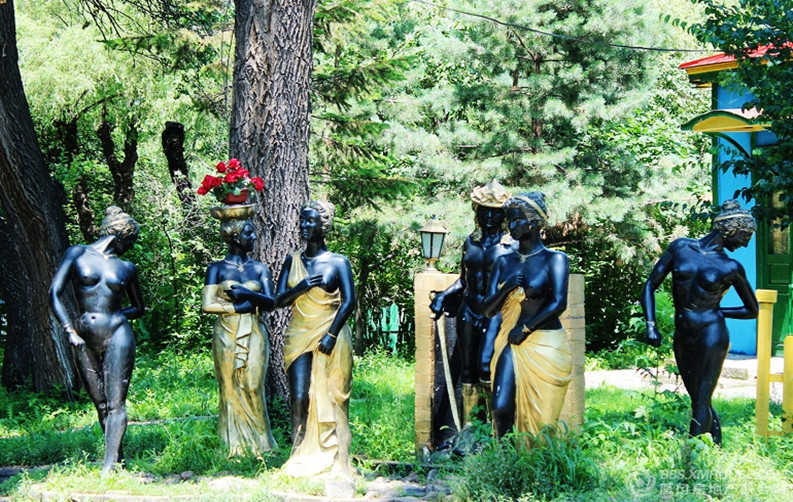 西安兵馬俑、華清池、華山、明城墻臥飛四日