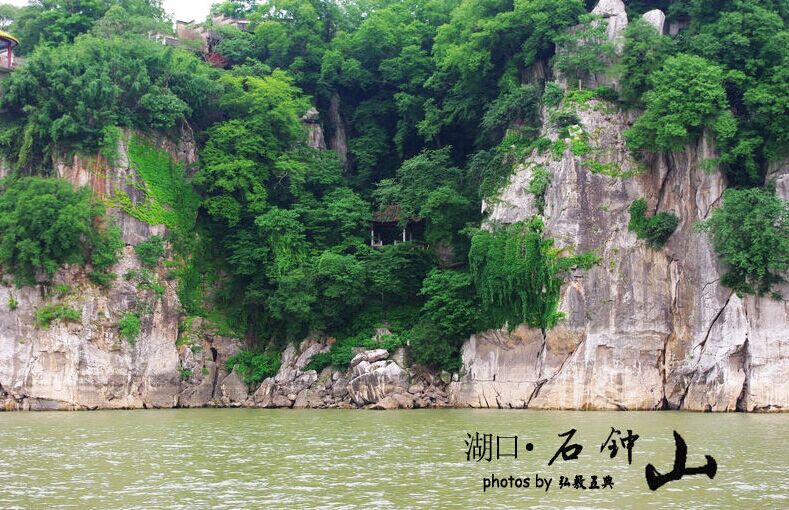 廬山主景區(qū)、三疊泉瀑布、白鹿洞書(shū)院、鄱陽(yáng)湖