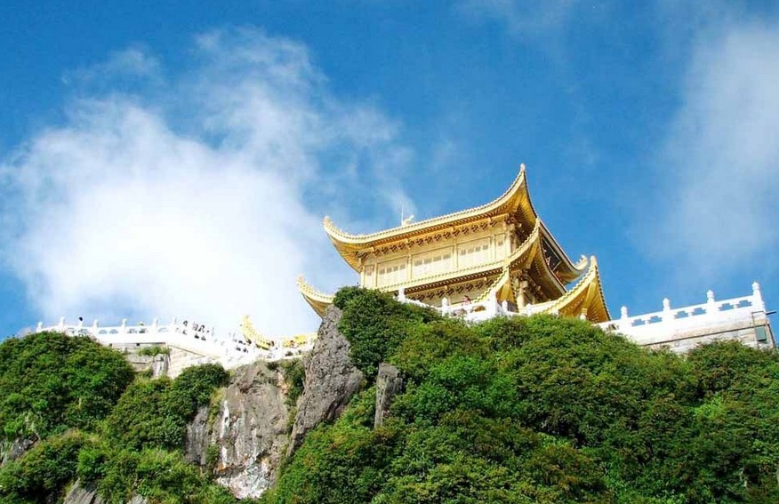 九寨黃龍、峨眉樂山、青城山都江堰雙臥10日**